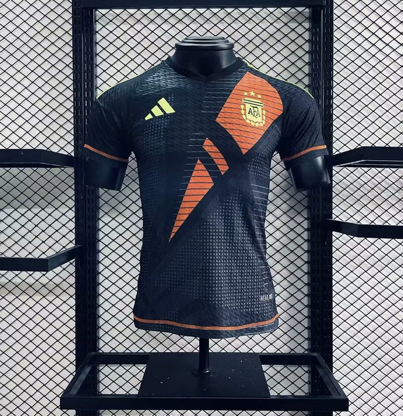 ARGENTINA MEN'S JERSEY GOALKEEPER I 2024 (PLAYER VERSION)