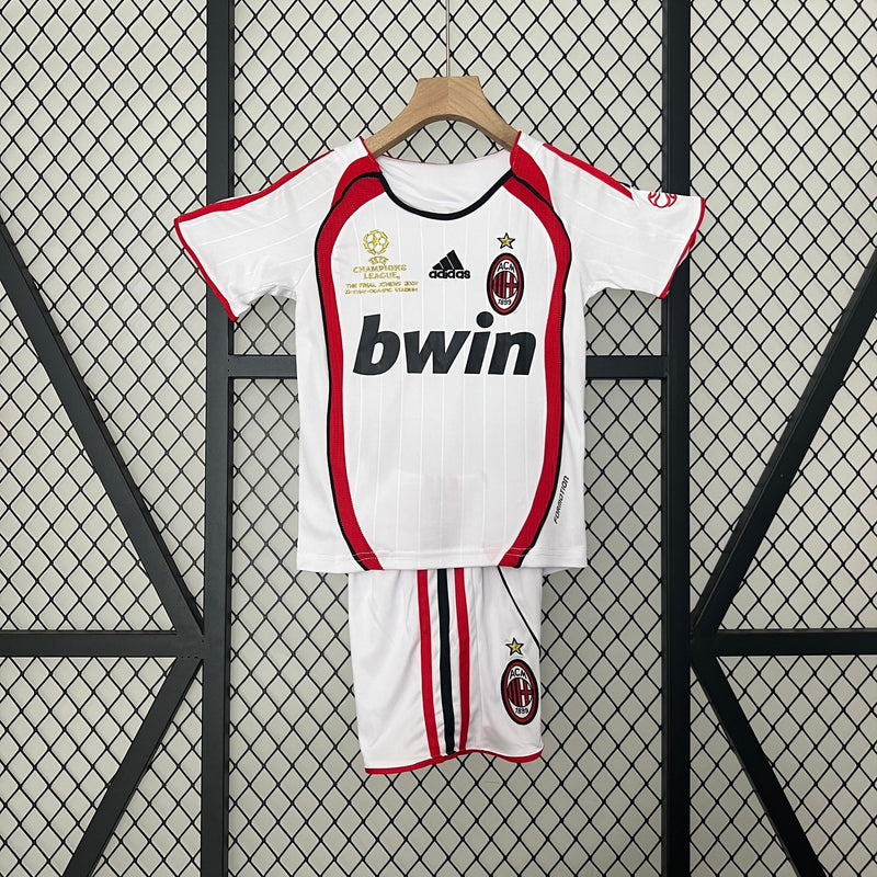 MILAN KIDS JERSEY SET LIMITED EDITION II 06/07 CHAMPNHIONS LEAGUE (RETRO)